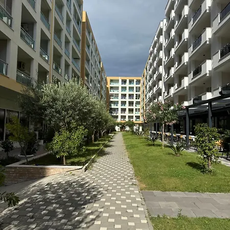Apartamento Niko Shëngjin